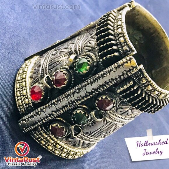 Single Gypsy Kuchi Bracelet With Glass Stones, Hinged, Vintage Cuff - Picture 8 of 10